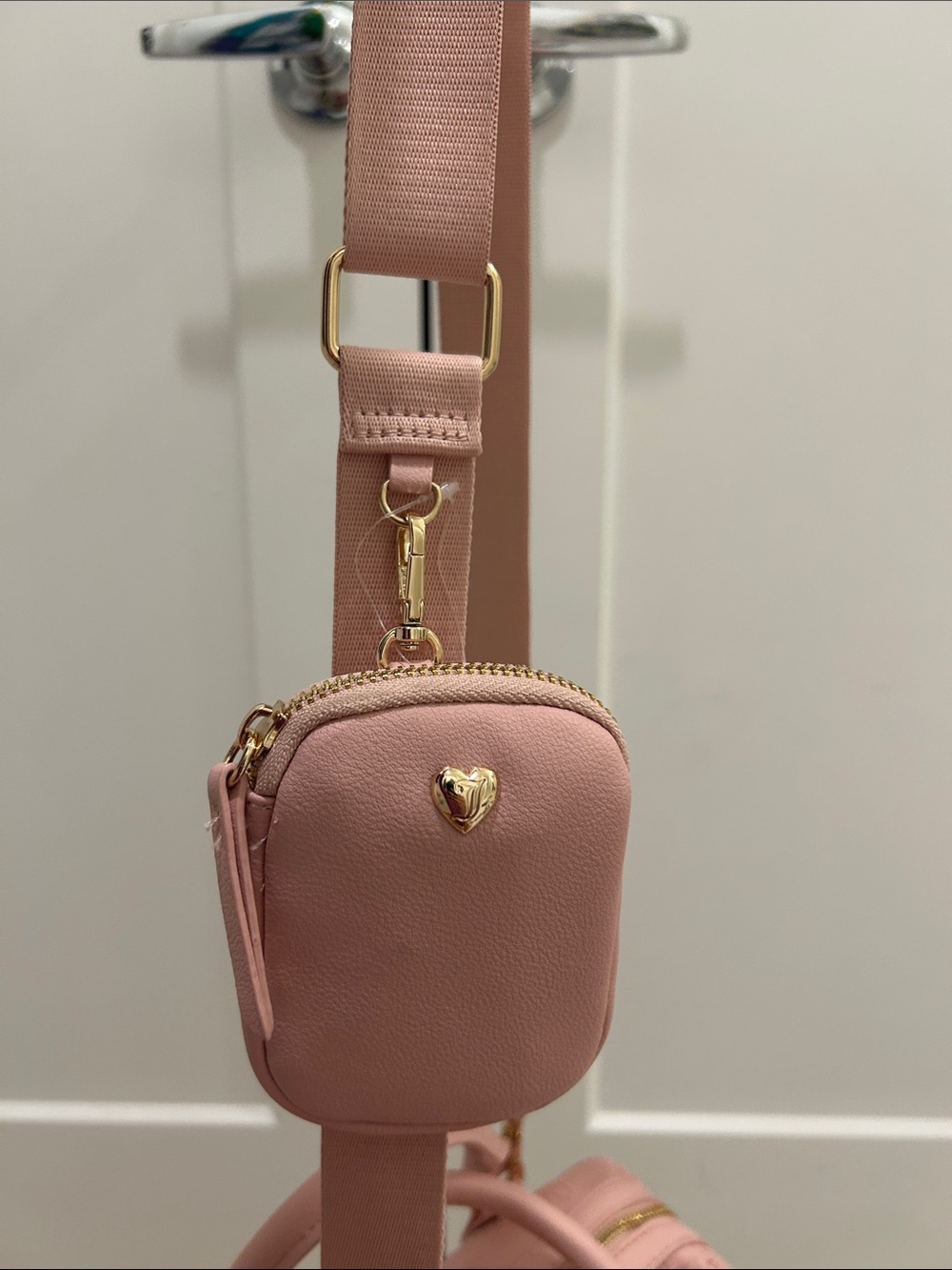 Juicy Couture (NWT) All About That Bling Satchel Bag in Pink Diamond - Picture 9 of 15